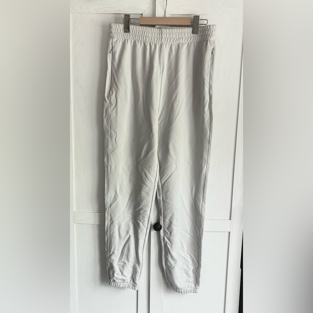 Aritzia Babaton Sweatpants